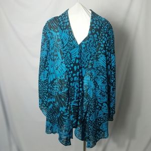 Blue flower printed blouse from avenue